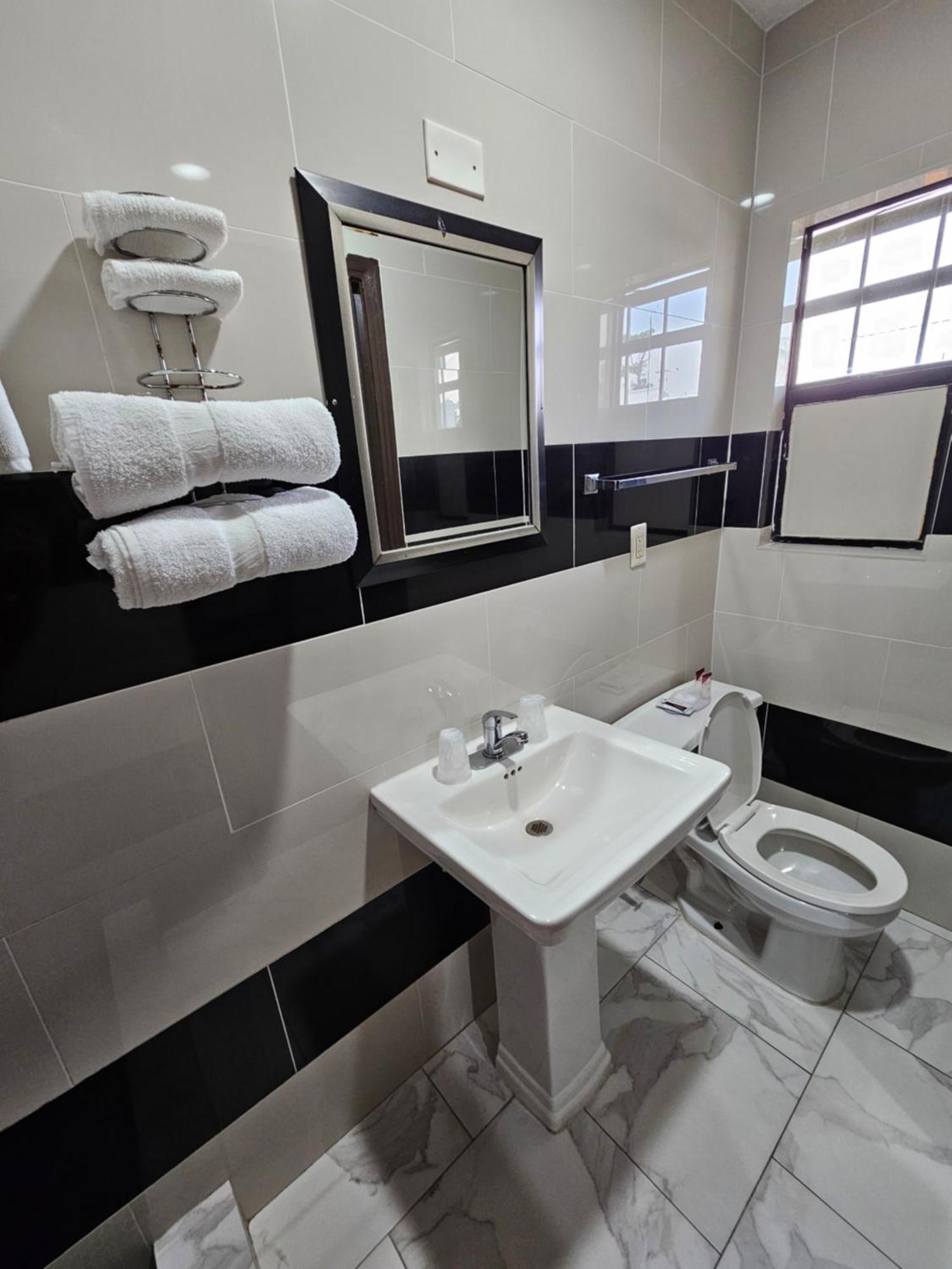 Deluxe Inn - Sarasota South Bradenton Dış mekan fotoğraf